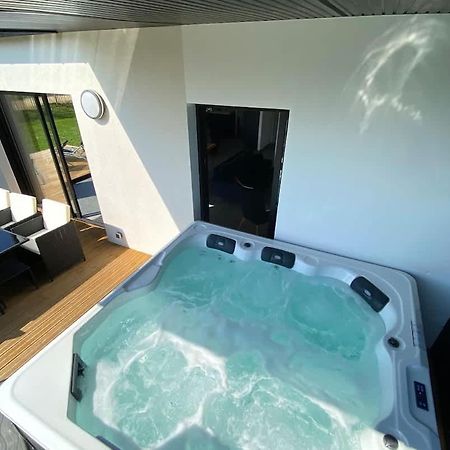 Carantec 4 Stars Villa With Jacuzzi And Garden For 8 Persons Exterior photo